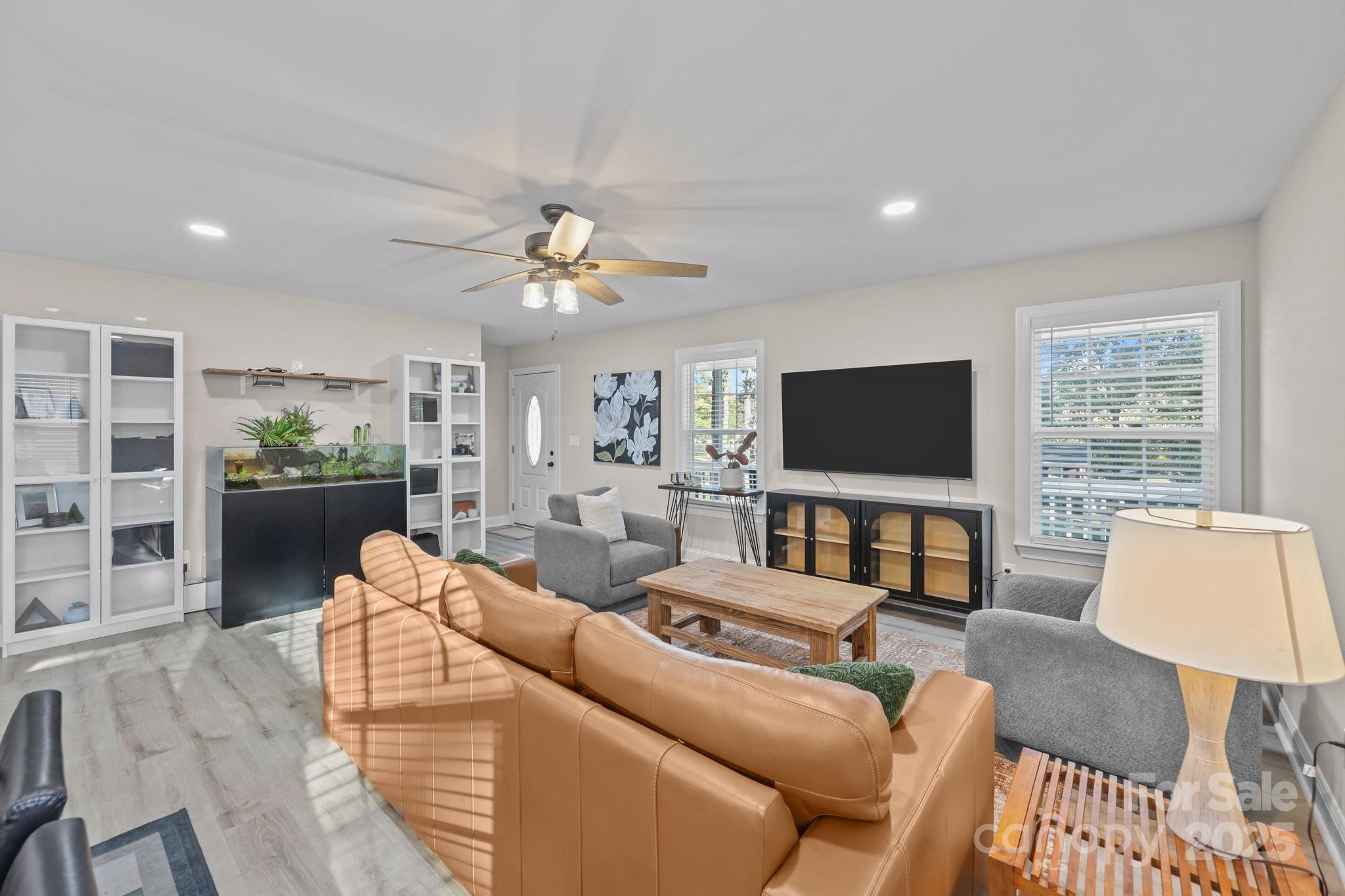 1734 Shadowbrook Drive