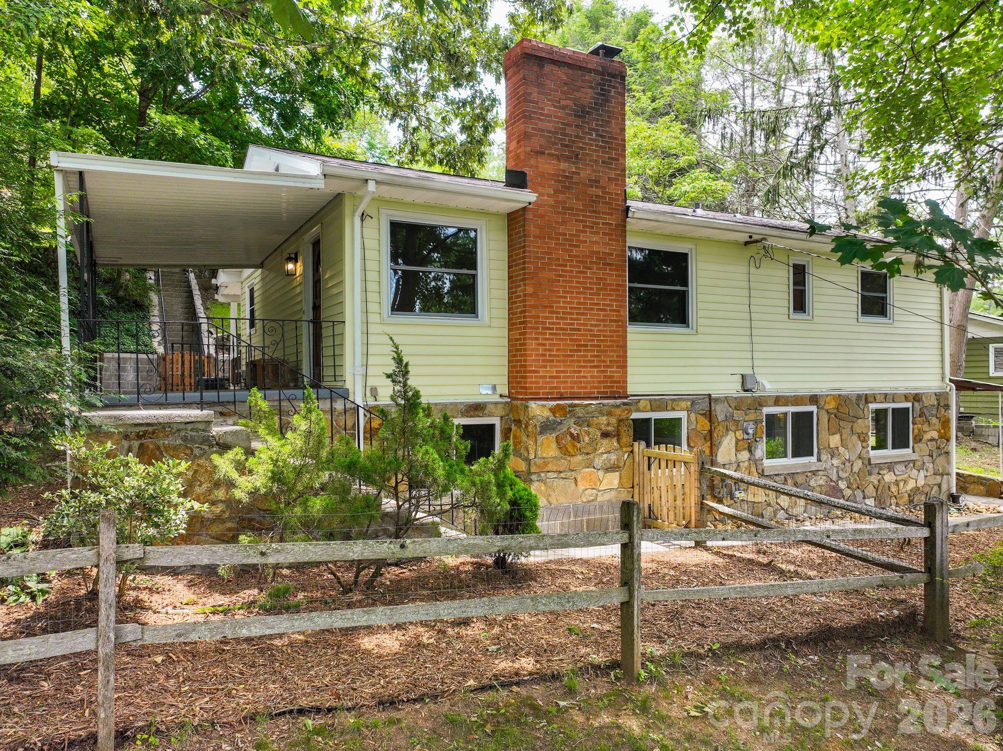 11 Von Ruck Court