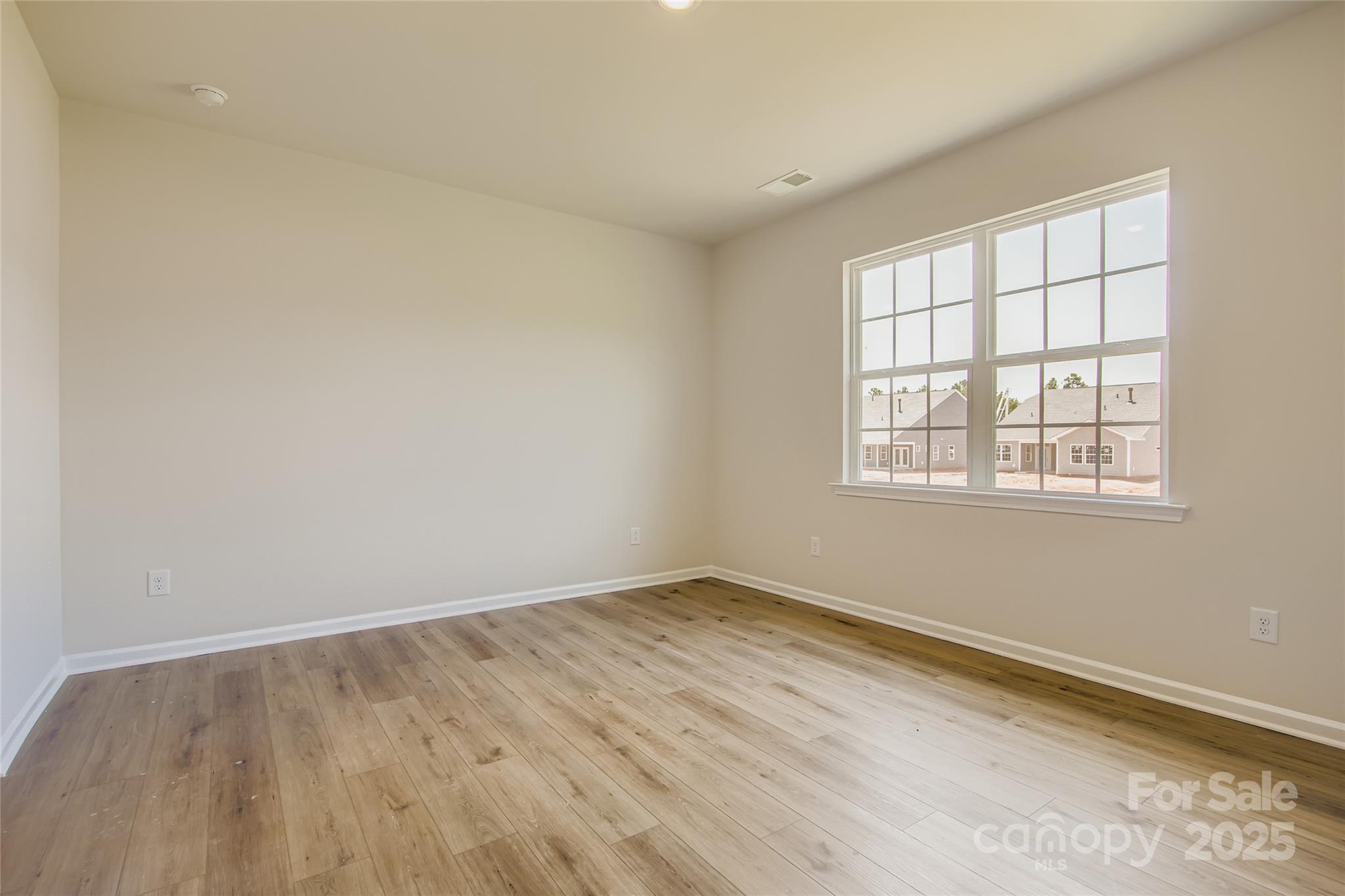 Roselyn - Residential