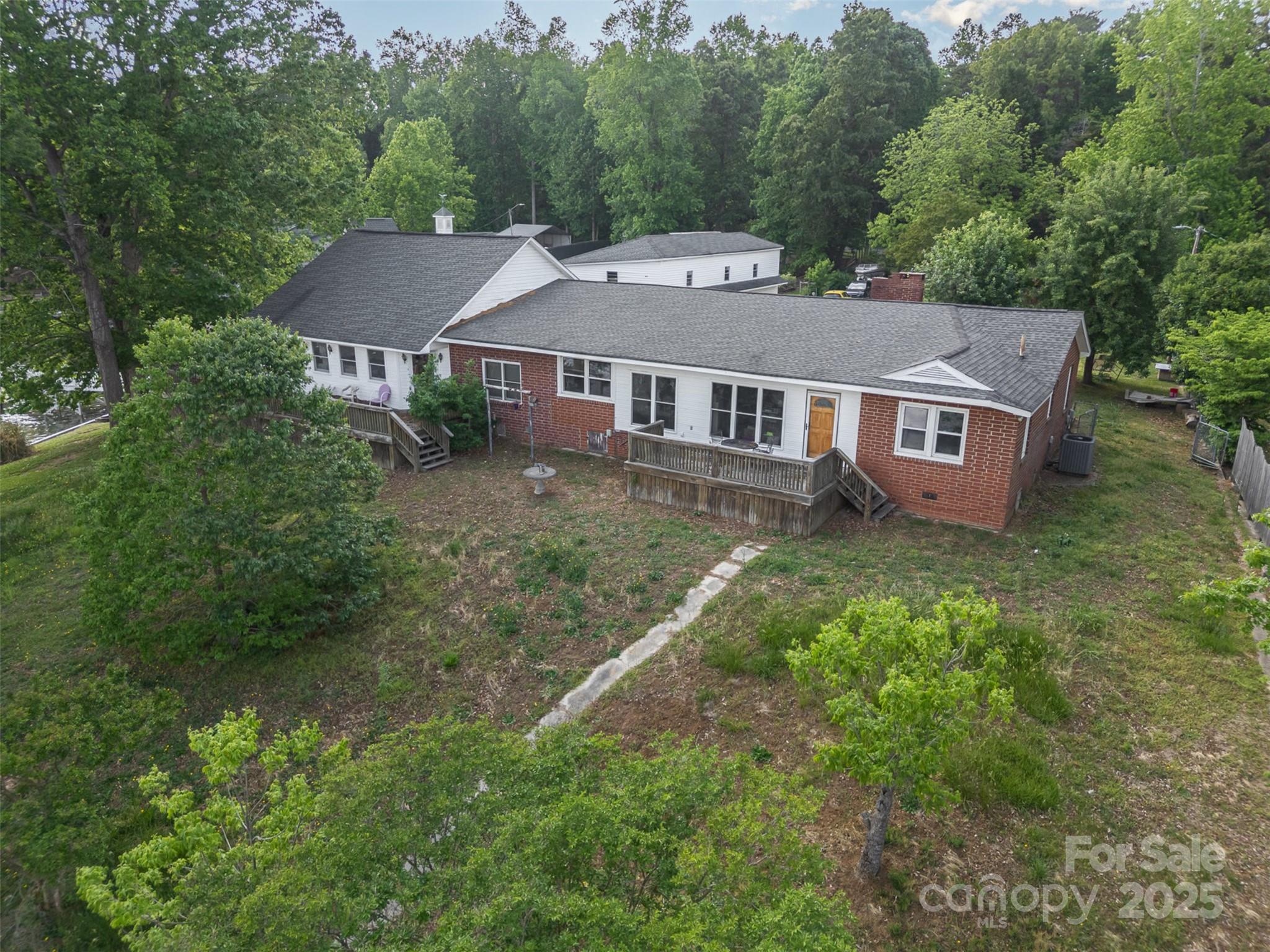 565 Shore Acres Road
