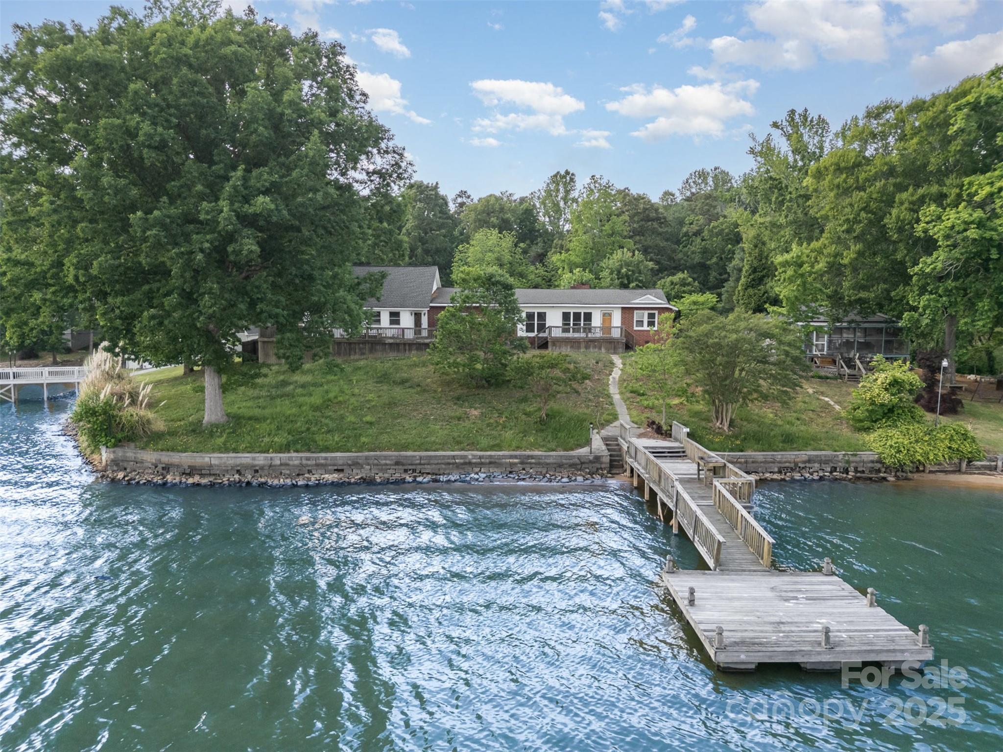 565 Shore Acres Road