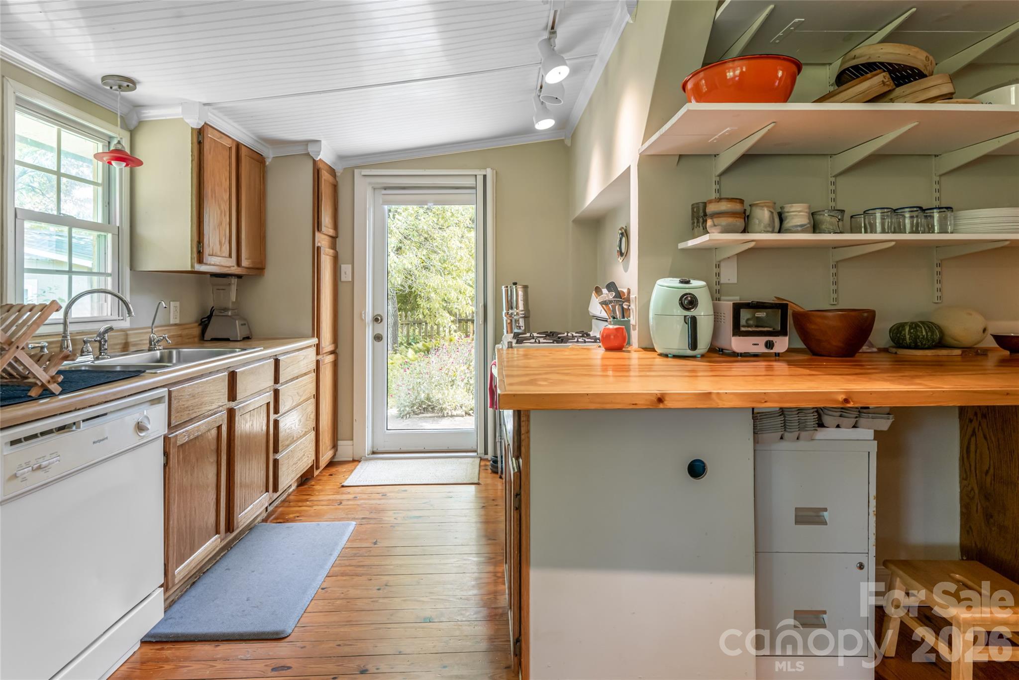 Haw Creek - Residential Income