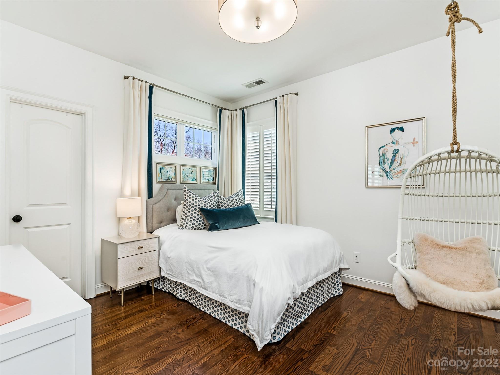 Charndon Village - Residential