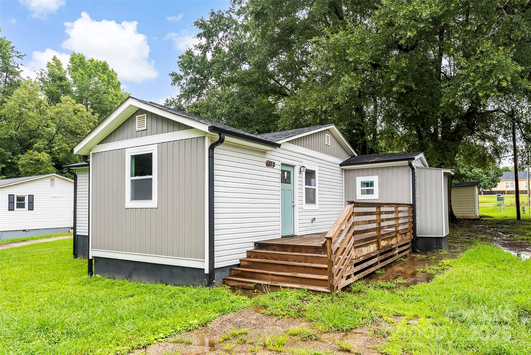 601 Rhyne Circle 108/ B