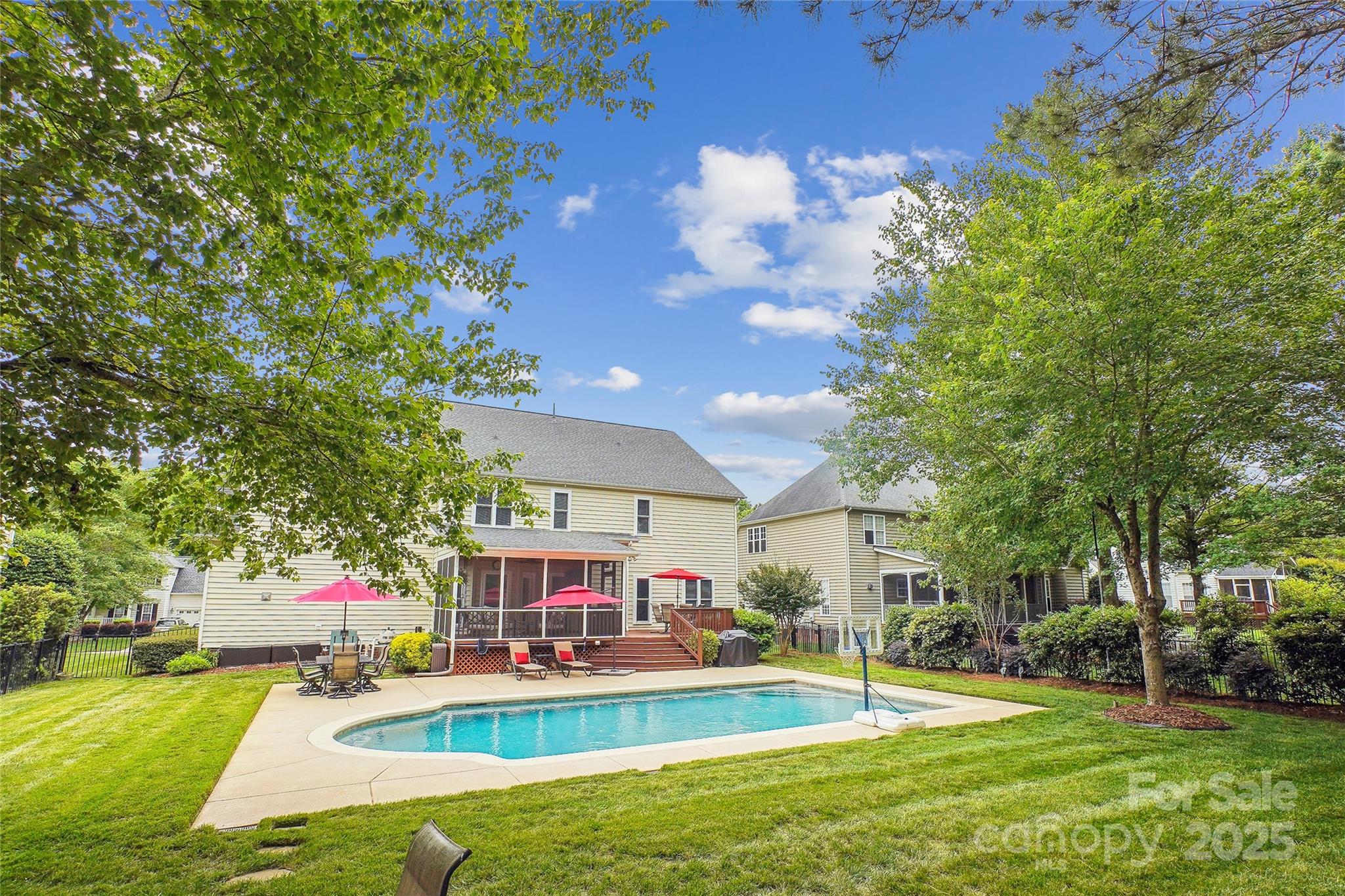 8612 Tintinhull Lane
