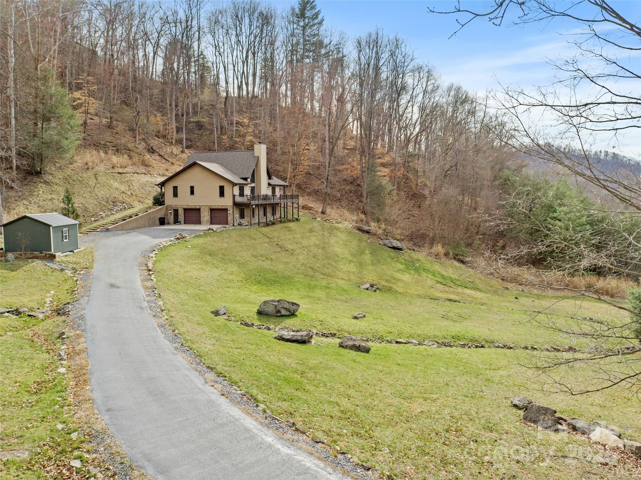 628 Cove Creek Lane