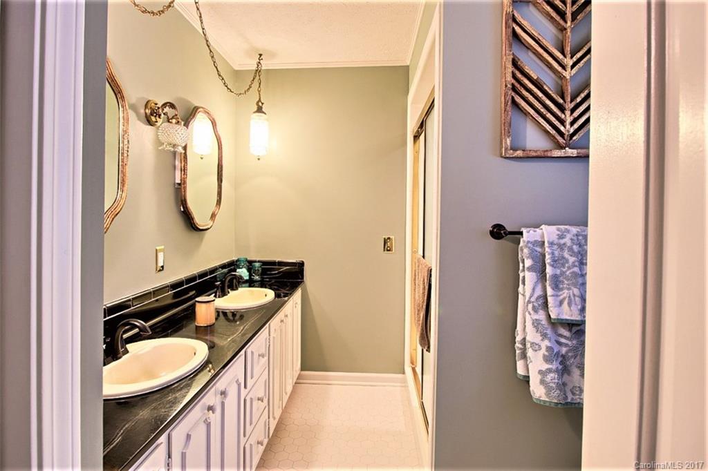 Echo Lake - Residential