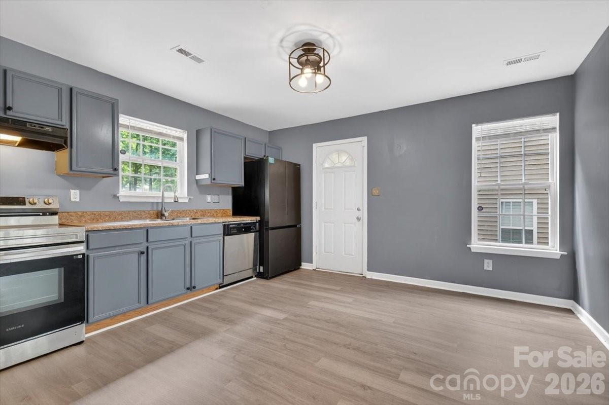 Sunset Park - Residential