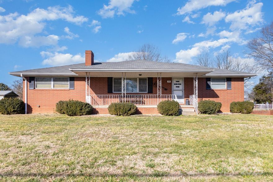 Welcome to this charming 2-bedroom home, featuring a spacious layout and a full basement, offering plenty of room for storage or additional living space. The two generously sized bedrooms provide comfort and tranquility, with ample closet space and natural light throughout. The home also includes a large basement, perfect for a home gym, workshop, or extra living area.
Outside, you’ll find a well-maintained yard with plenty of land to enjoy, whether for gardening, outdoor activities, or simply relaxing in privacy. The property also includes a two-car garage/workshop space.
This home combines comfort, functionality, and ample space in both the interior and exterior, making it an ideal choice for those seeking a cozy retreat with plenty of potential.