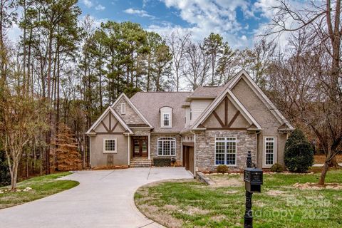 7957 Glen Abbey Circle Stanley NC 28164
