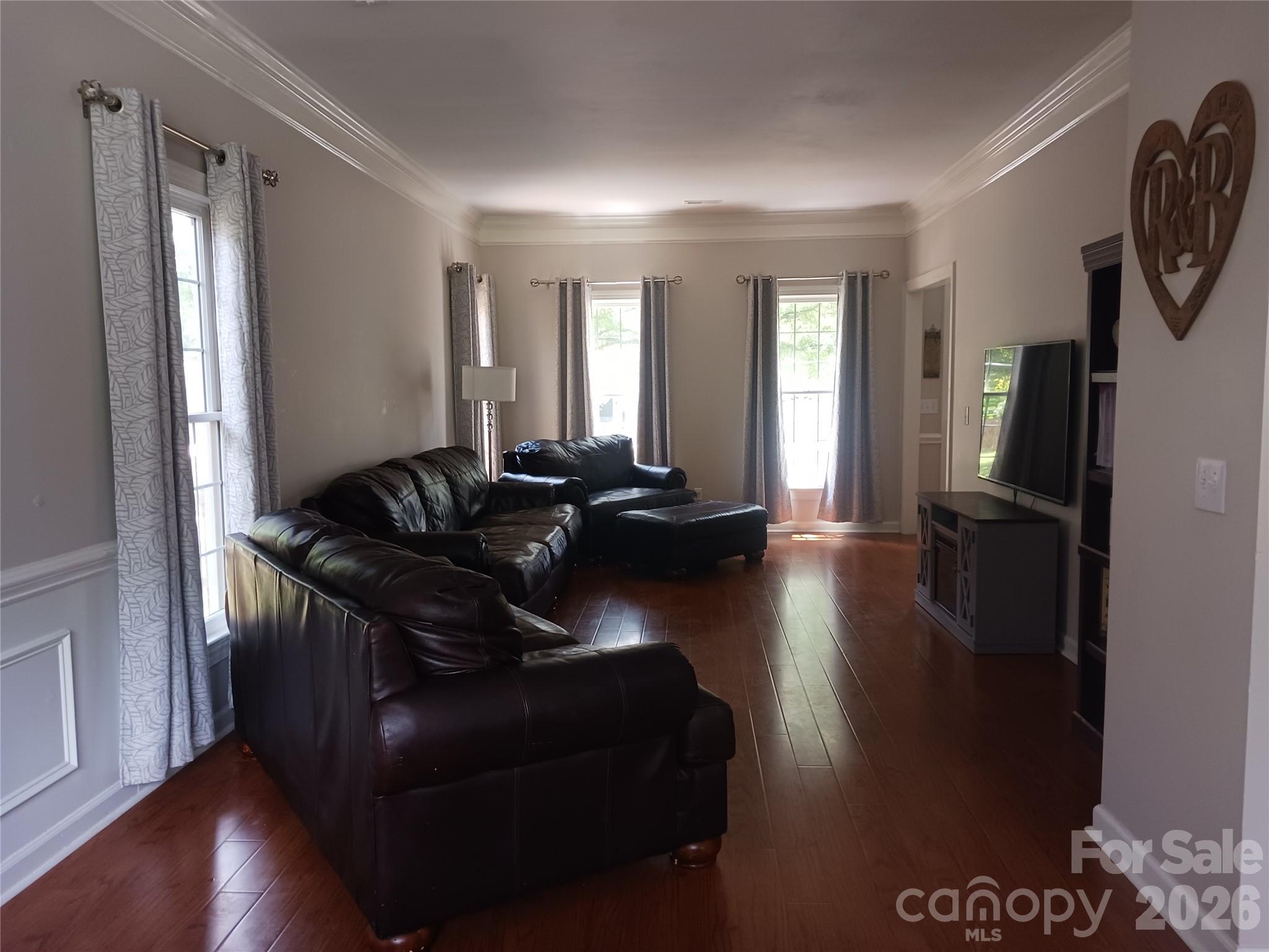 Hunters Gate - Residential