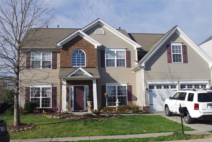 This lovely home offers a spacious open concept. Granite counter tops in the kitchen and in bathrooms as an added feature! Begin or end your daily routine taking in the fresh air sitting in the beautiful screened porch. This network ready home makes the bonus/media room the place to be for all the games, the surround sound will enhance any movie night with family. The master bedroom offers a comfy sitting area to unwind from a long day. You must see this home to appreciate all that it offers!