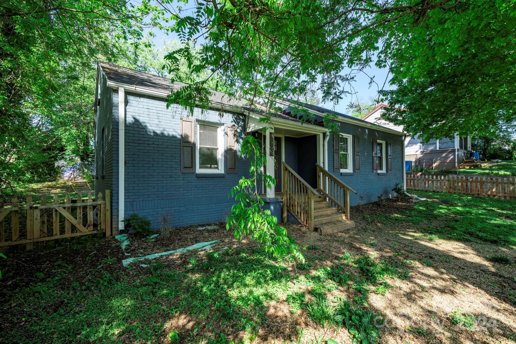 Forest Hills - Residential