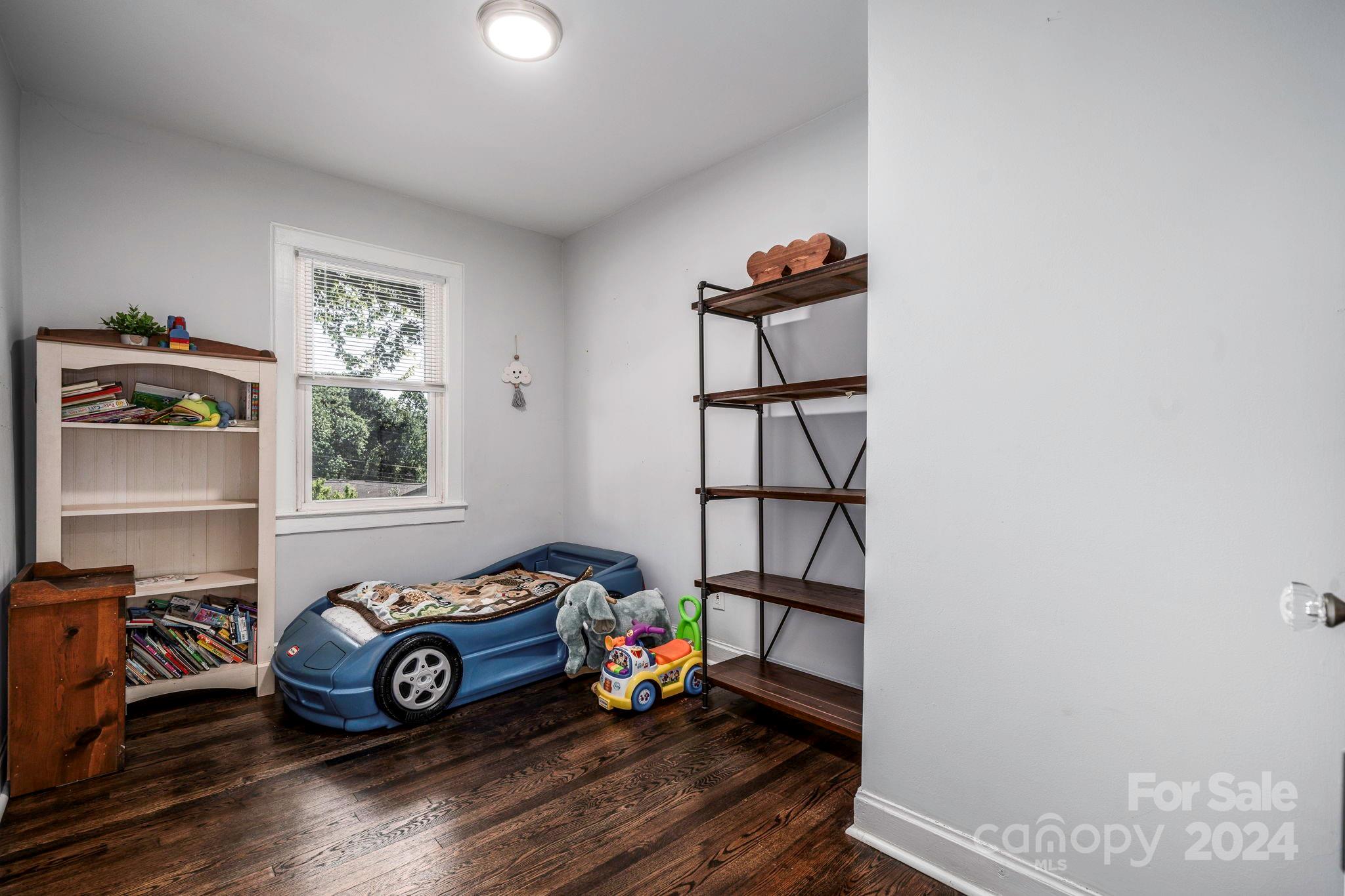 Forest Hills - Residential