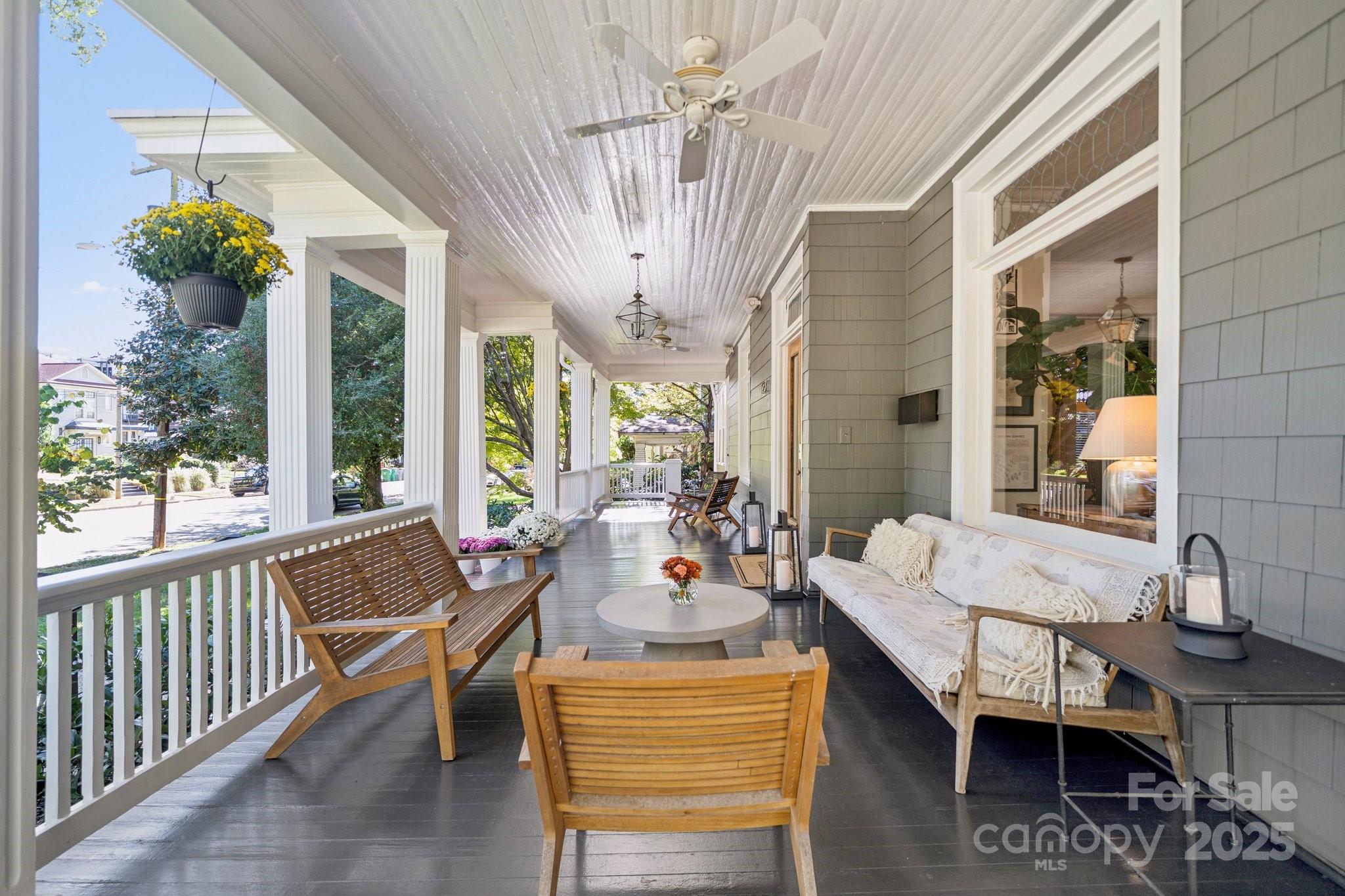 425 Clement Avenue