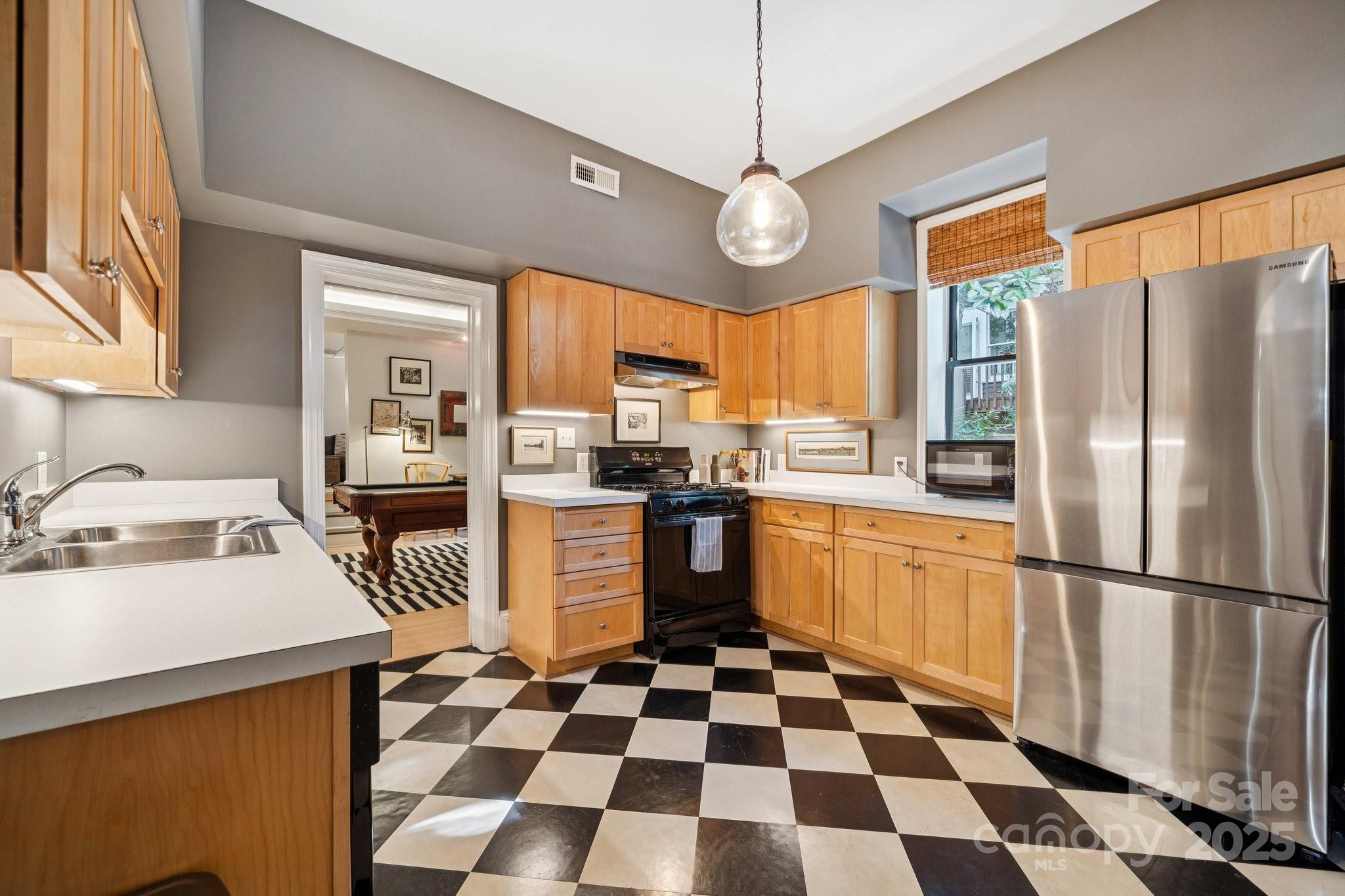 Elizabeth - Residential