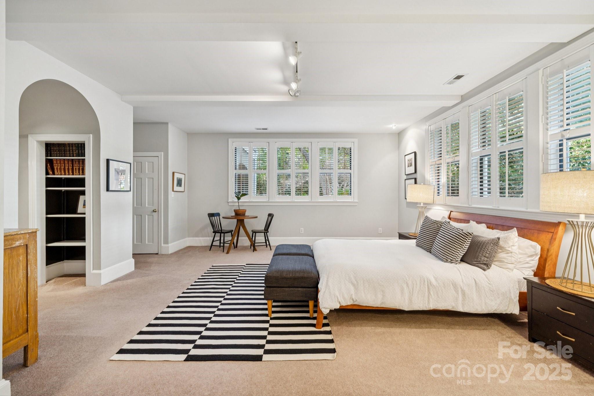 Elizabeth - Residential