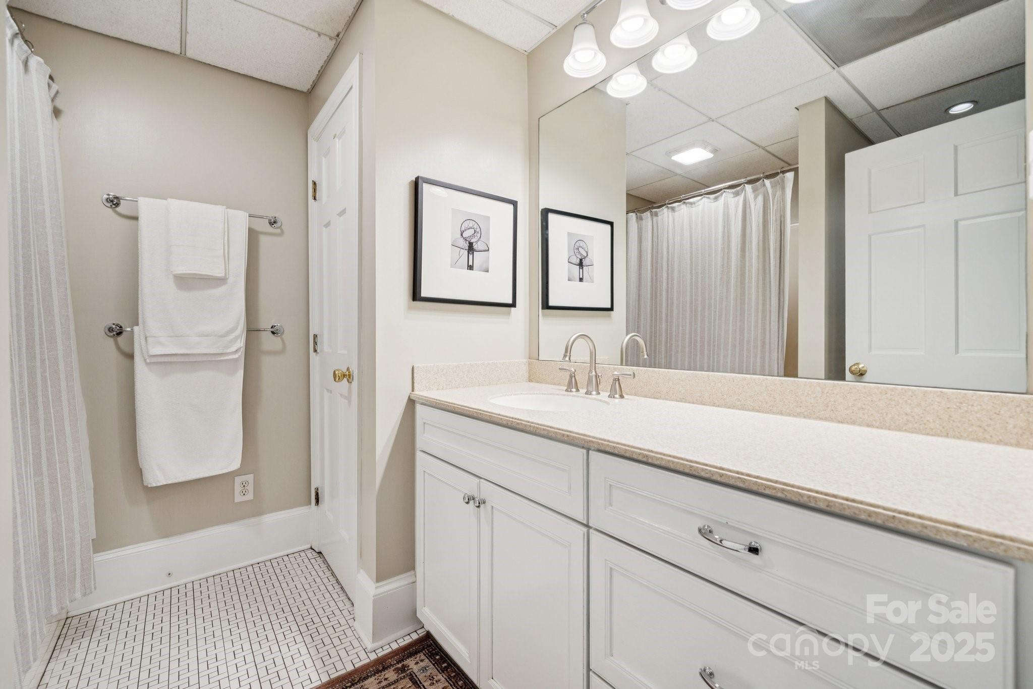 Elizabeth - Residential