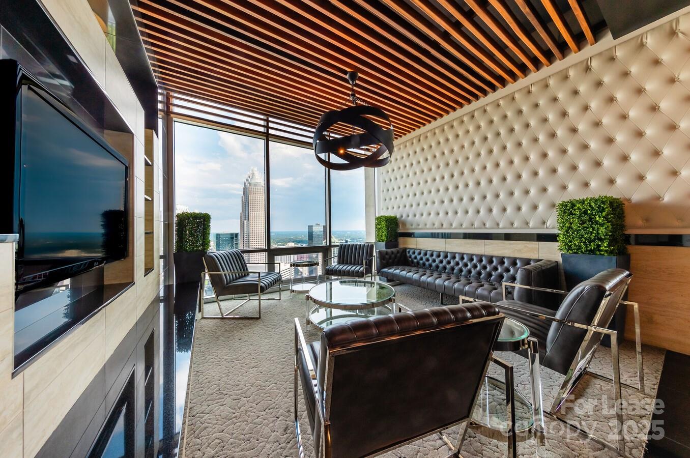 Charlotte, North Carolina 28202, United States, 1 Bedroom Bedrooms, ,1 BathroomBathrooms,Residential,Active,12161