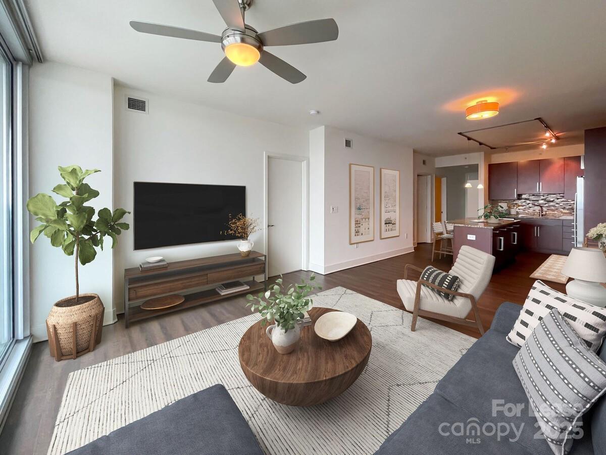 Charlotte, North Carolina 28202, United States, 1 Bedroom Bedrooms, ,1 BathroomBathrooms,Residential,Active,12161