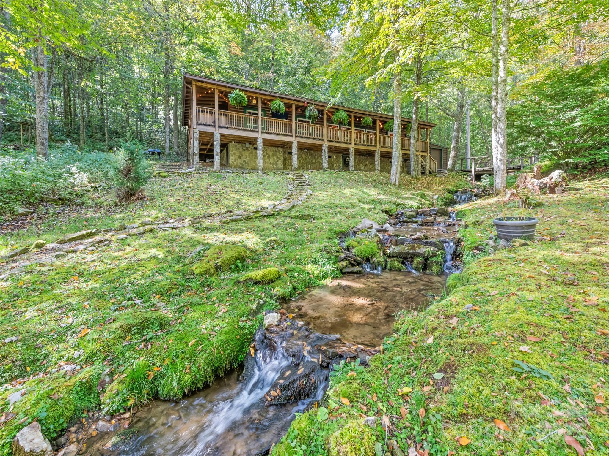 839 Wolf Laurel Drive