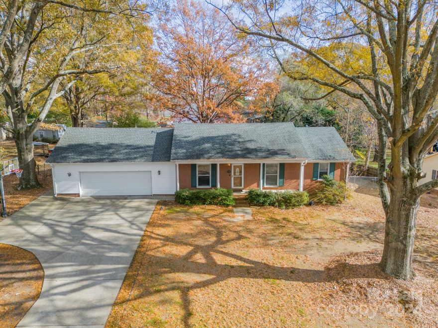 This updated home has a country-setting feel.  It’s in a beautiful, established neighborhood just minutes from downtown. It has been well-loved and meticulously maintained. It has an open floor plan featuring a large granite island and countertops. It includes an oversized garage, a deck, and a covered patio, providing ample outdoor enjoyment and a spacious flat lot. The primary bedroom comes with a vanity area leading into the bathroom.  This home is move-in ready.
The community well is managed by Corriher Water, which is similar to city water and must be maintained and cleaned to the same standards.