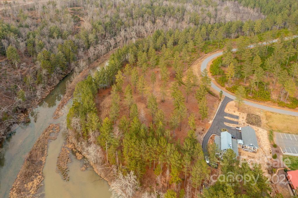 The Waterfront Club - Land