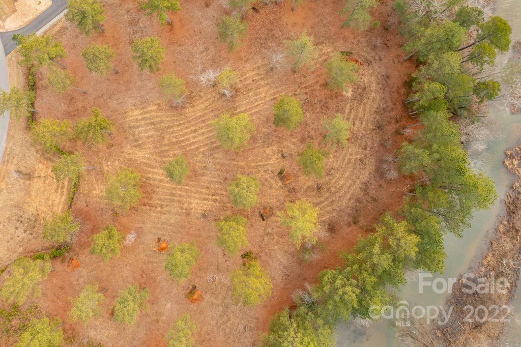 The Waterfront Club - Land