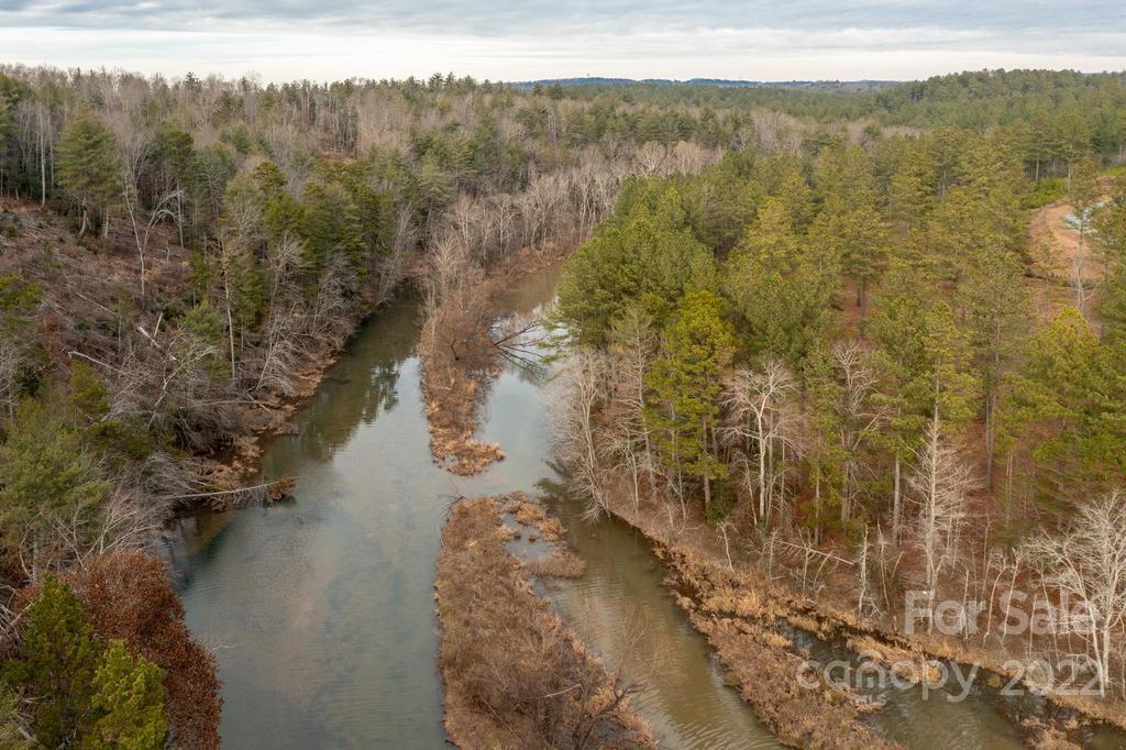 The Waterfront Club - Land