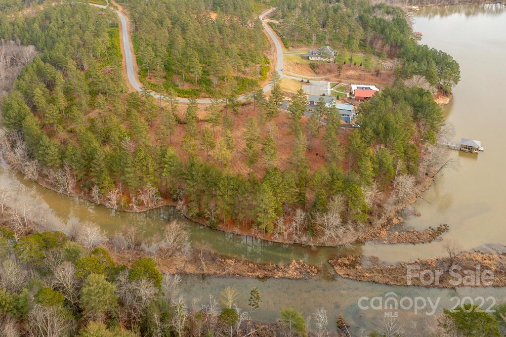 The Waterfront Club - Land