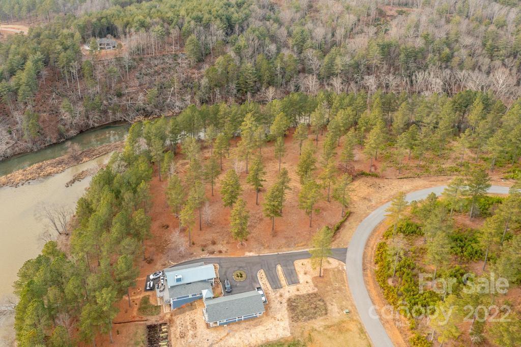 The Waterfront Club - Land