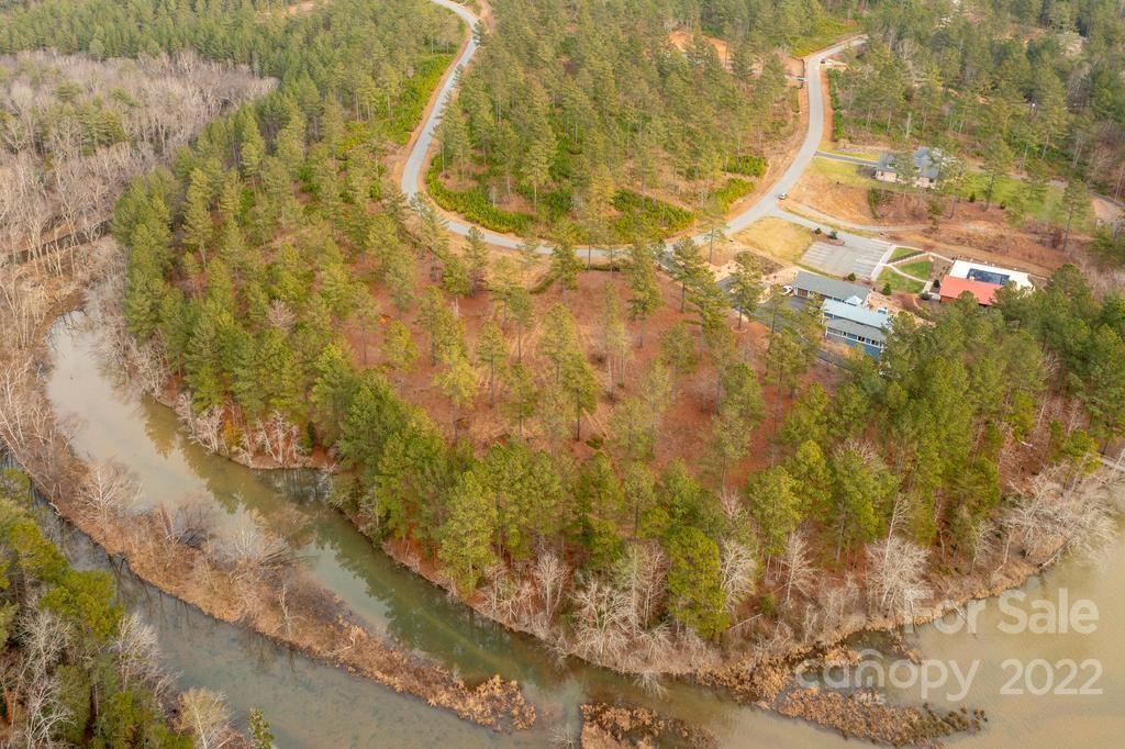 The Waterfront Club - Land