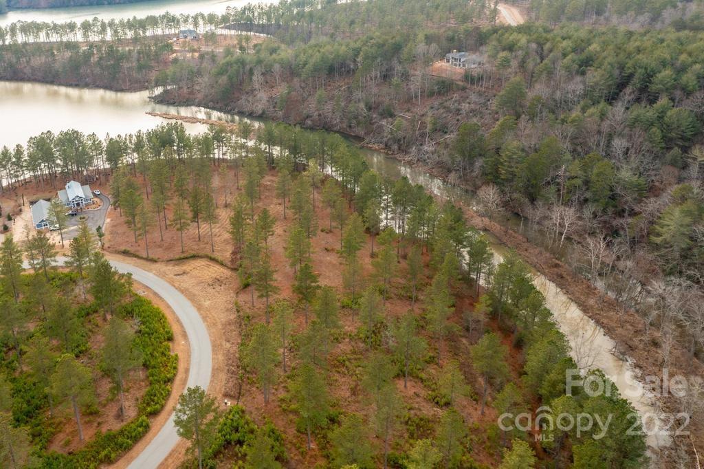 The Waterfront Club - Land