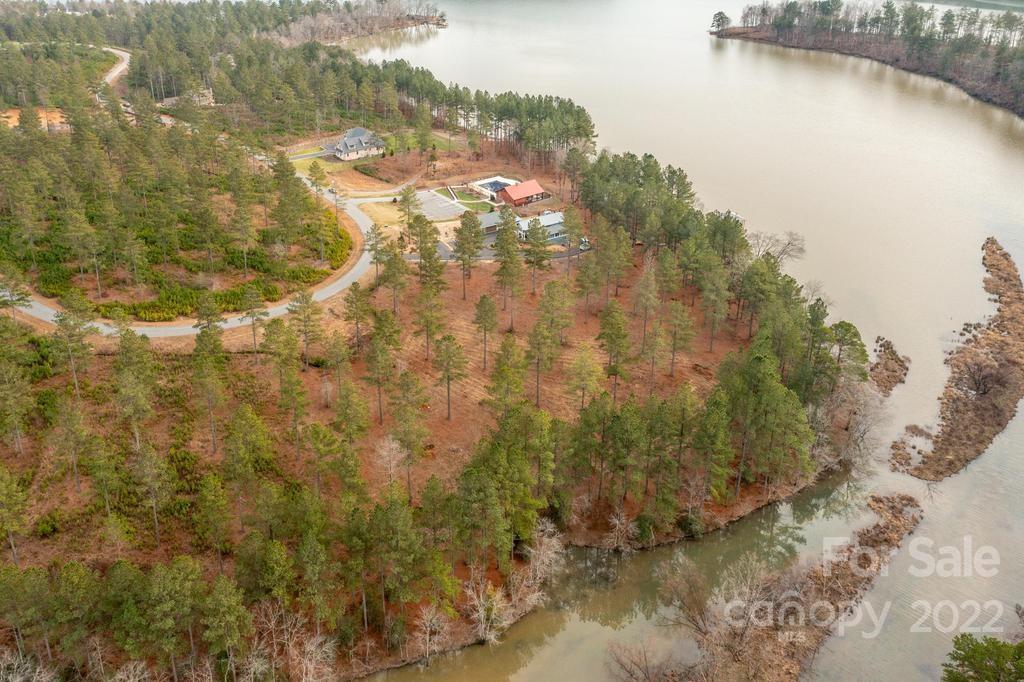 The Waterfront Club - Land