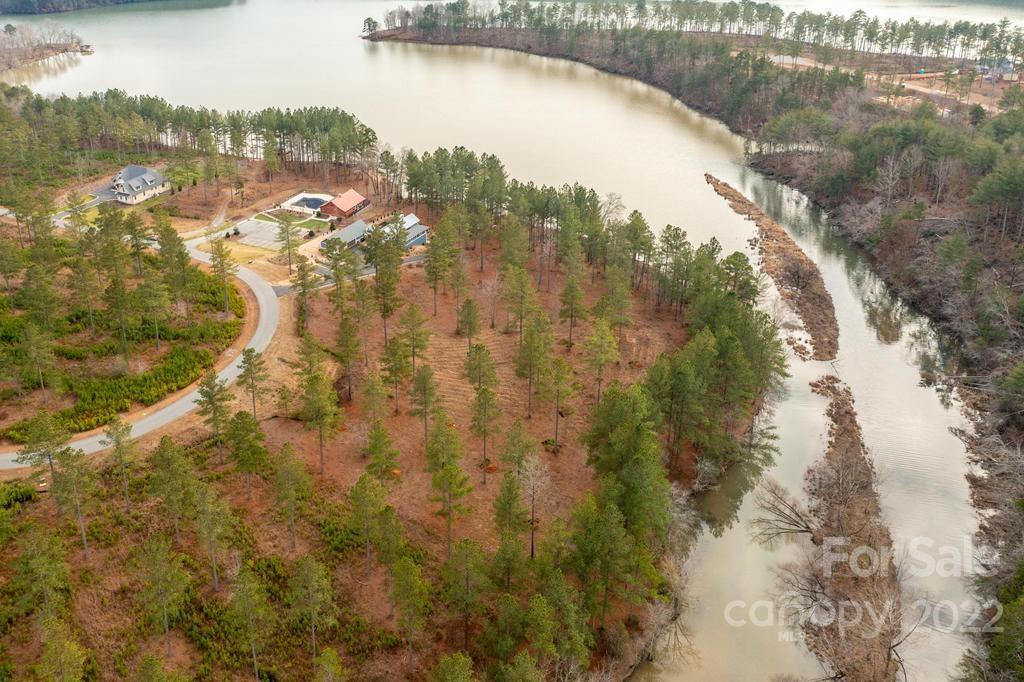 The Waterfront Club - Land