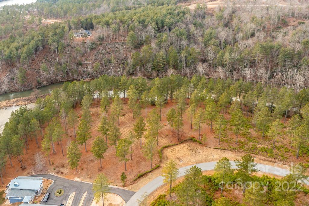 The Waterfront Club - Land