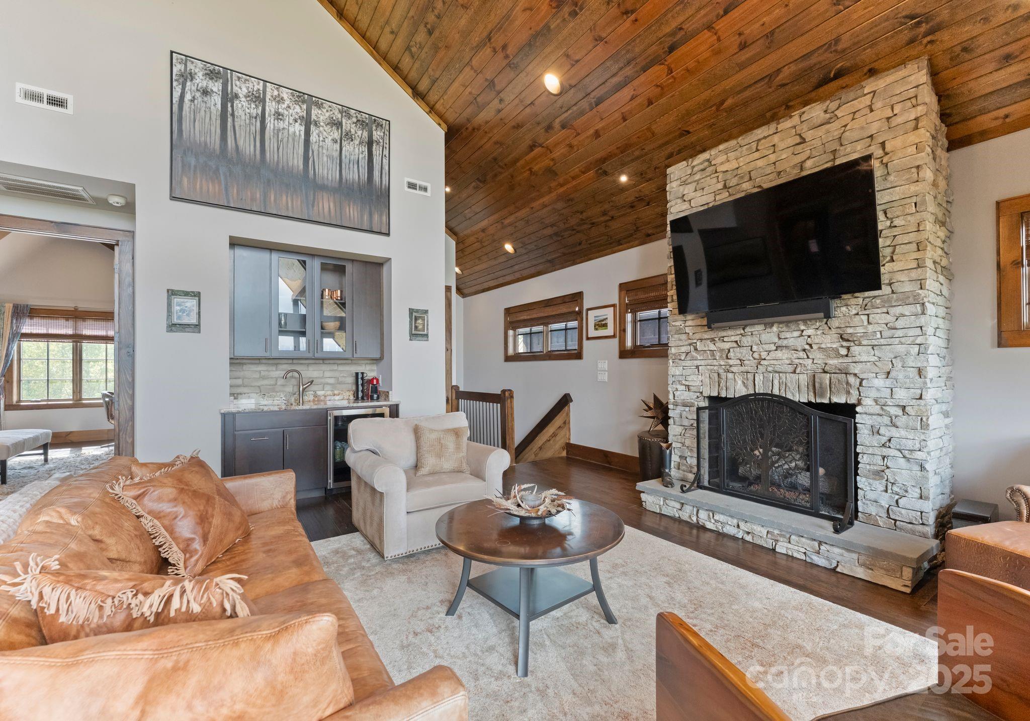 The Lodges at Eagles Nest - Residential