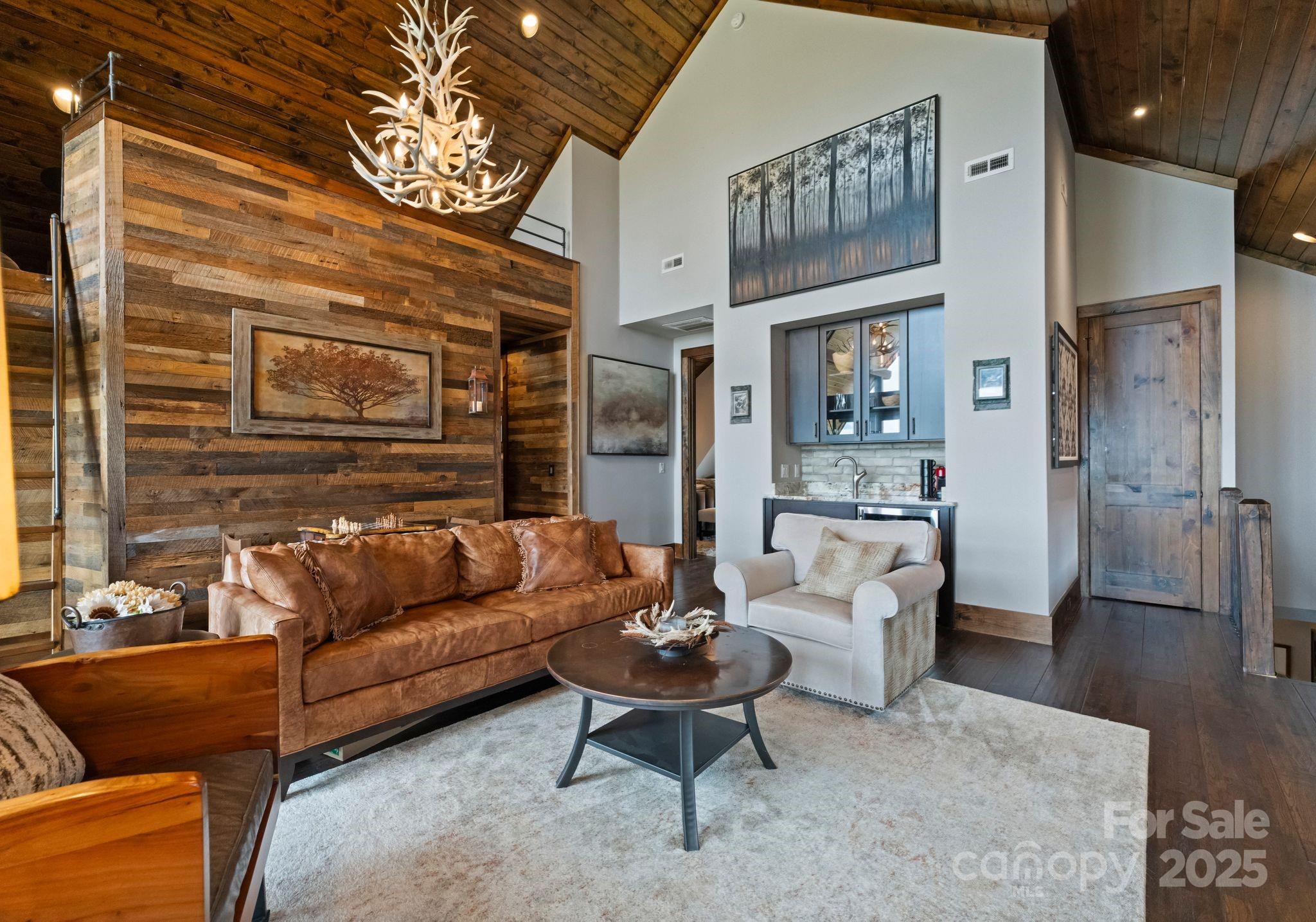 The Lodges at Eagles Nest - Residential