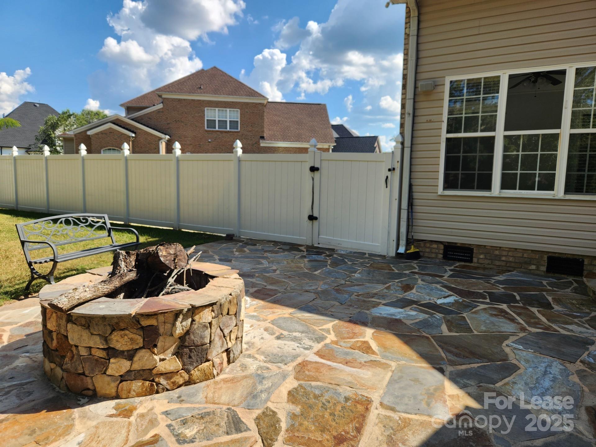 Laurel Park - Residential Lease