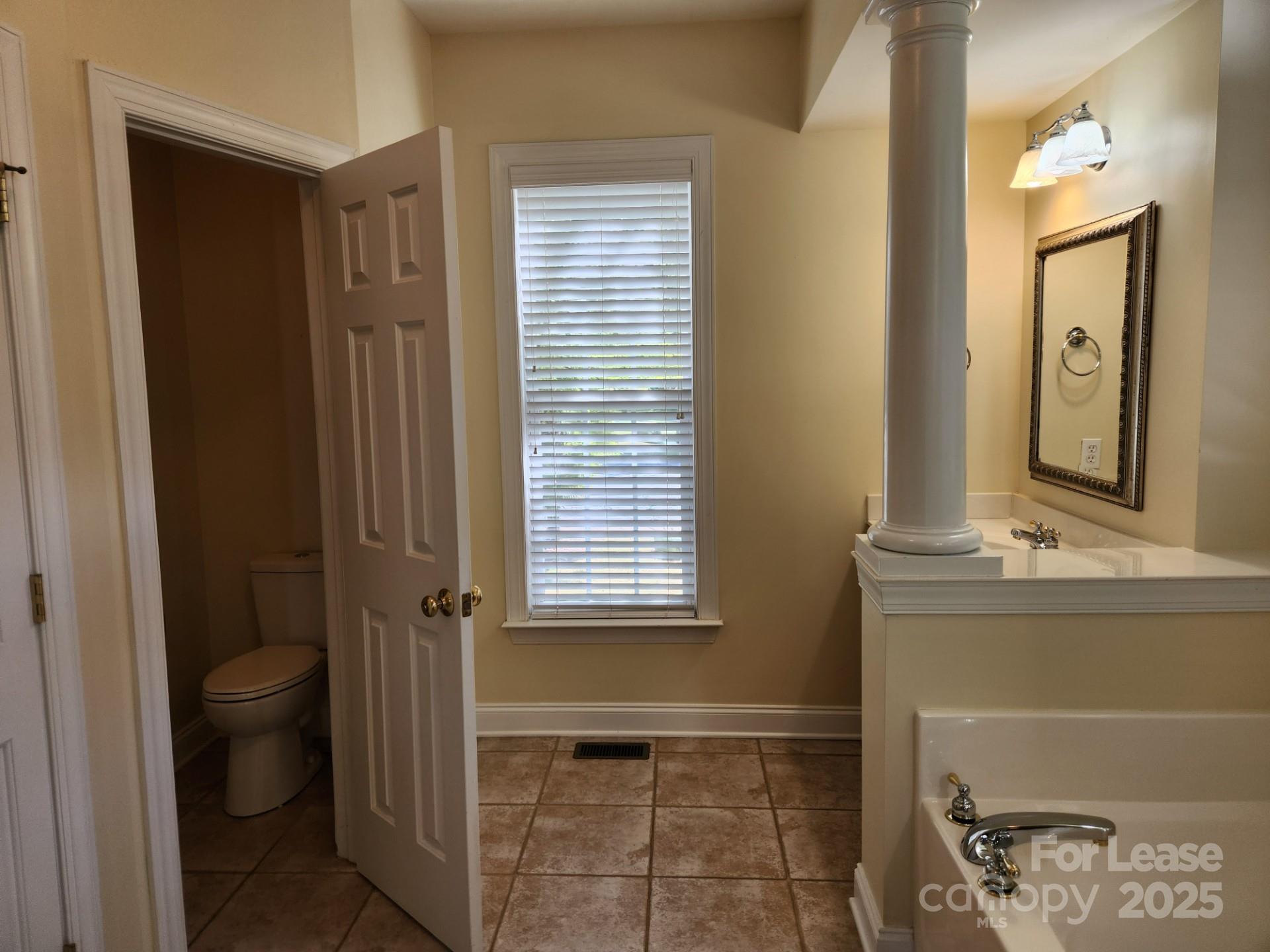 Laurel Park - Residential Lease