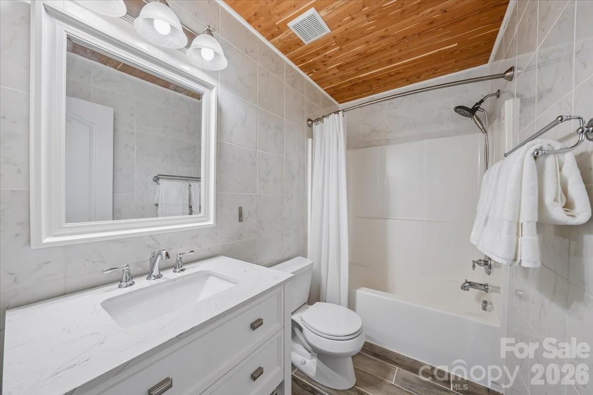 Avery Lake - Residential