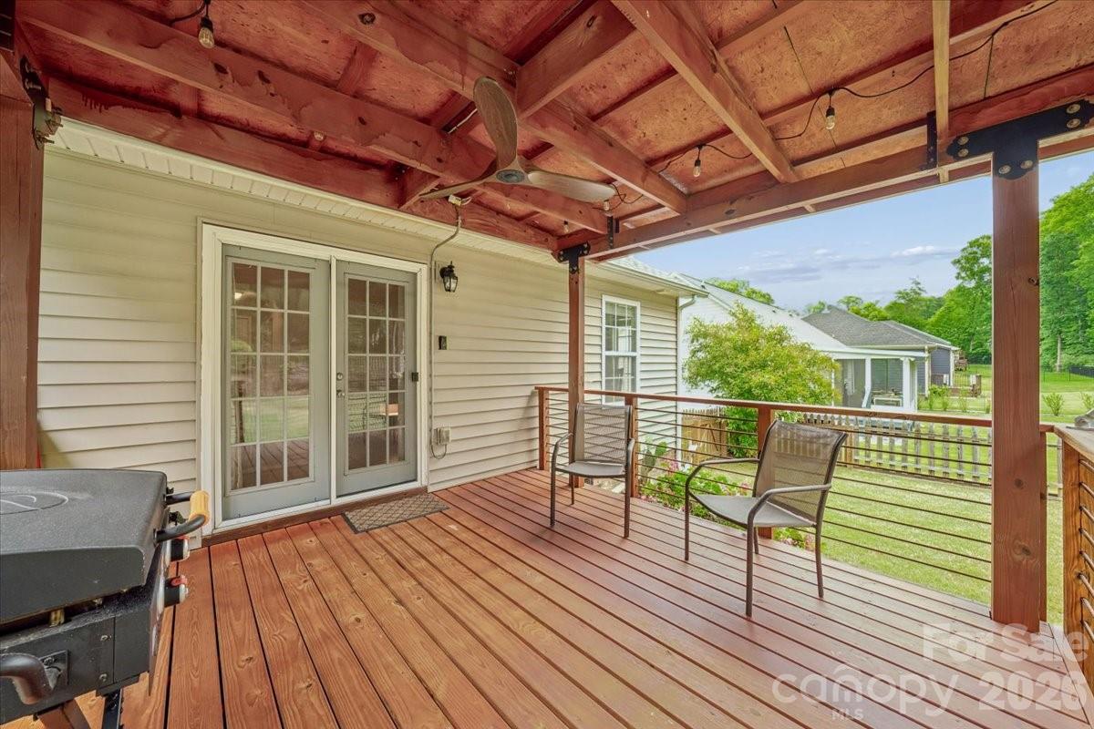 Avery Lake - Residential