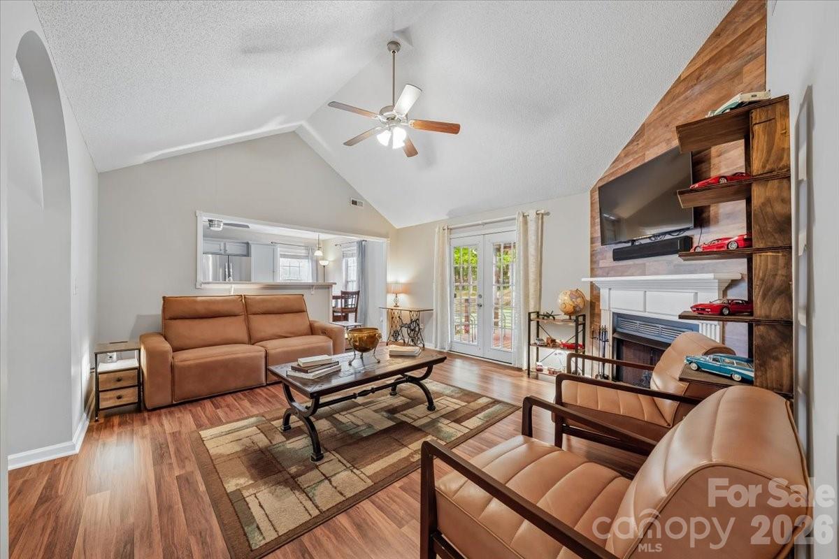 Avery Lake - Residential