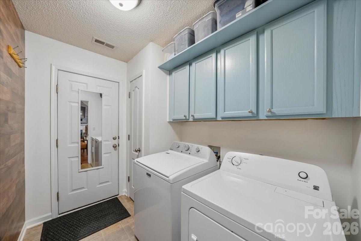 Avery Lake - Residential