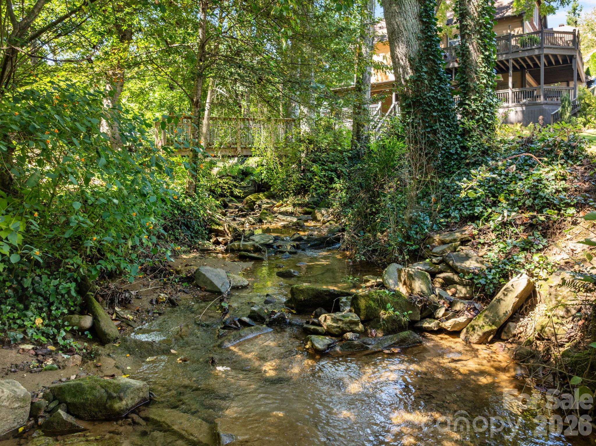 18 Oak Springs Drive