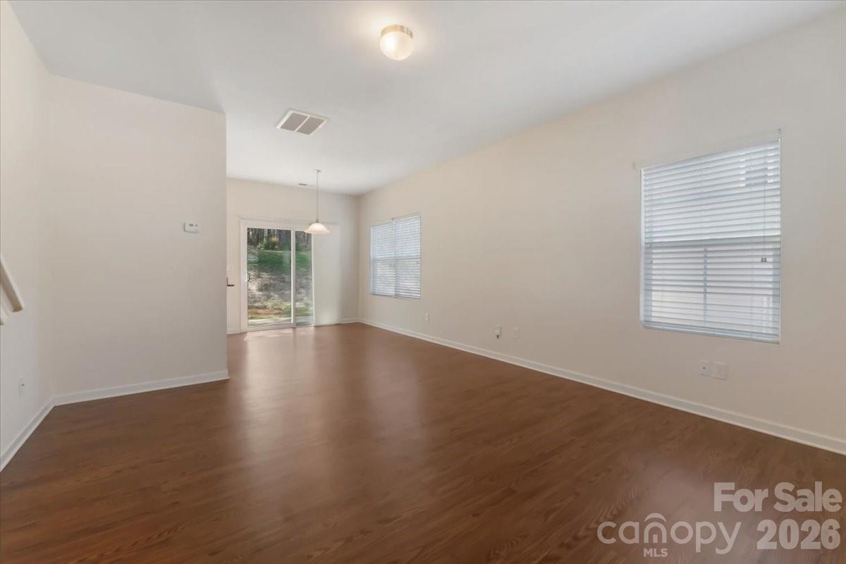 Oakview Commons - Residential