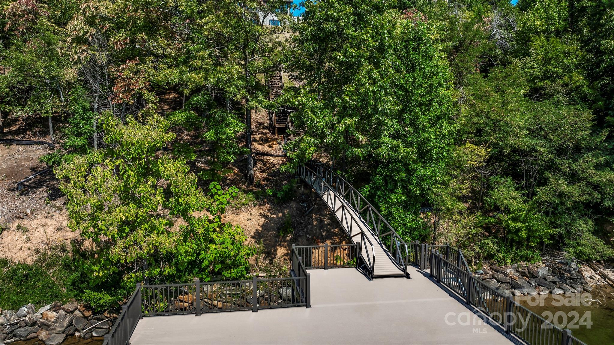 Bear Cliff - Residential