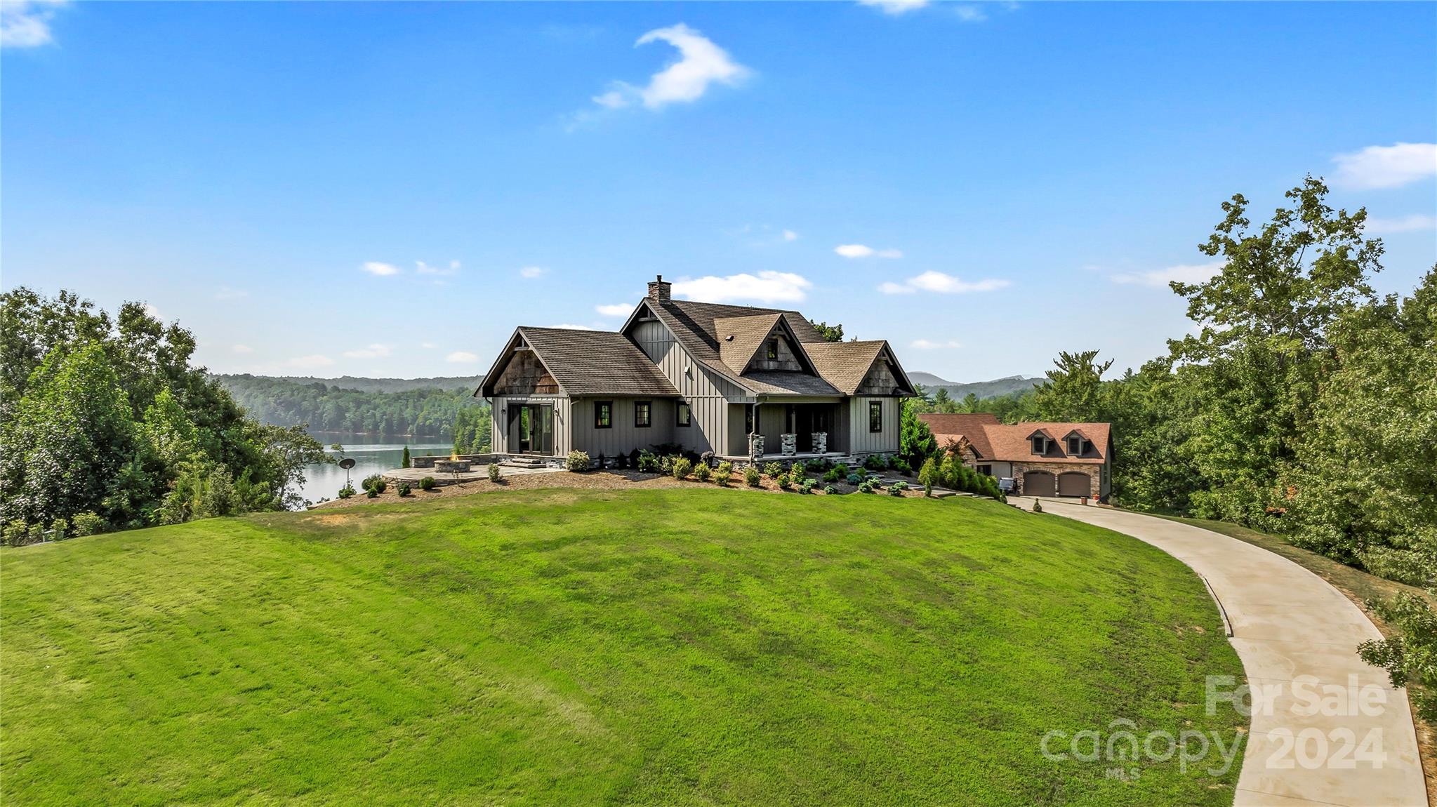 Bear Cliff - Residential