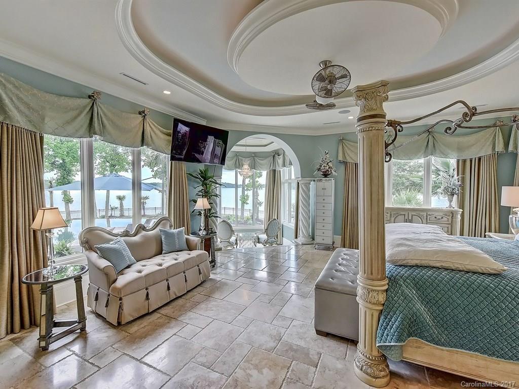 Pinnacle Shores - Residential