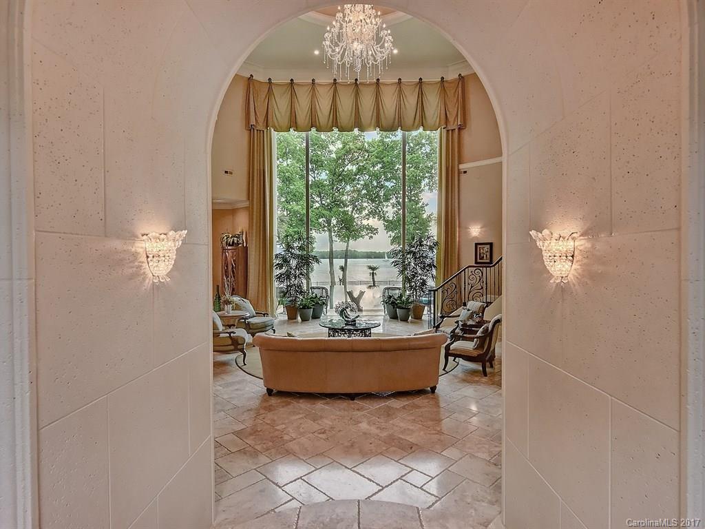 Pinnacle Shores - Residential